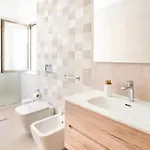 Luluhouse Apartment *